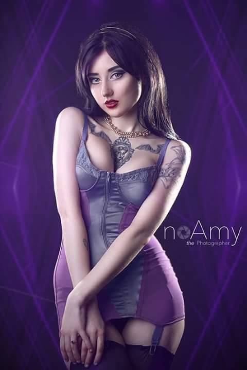 porcelaineteacup:  Violet by no Amy