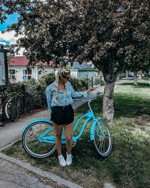 prettygirlsridingbicycles:@thebelleabroad