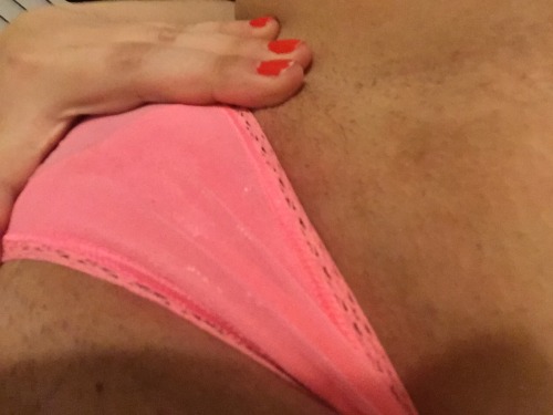 Porn eatthesepanties:  Mmm so wet 💦 photos