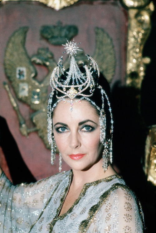 Elizabeth Taylor in The Blue Bird