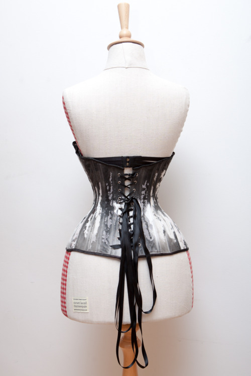 Knickerbocker Stories: Up close: Ink Cupped CorsetCorset by Karolina Laskowska