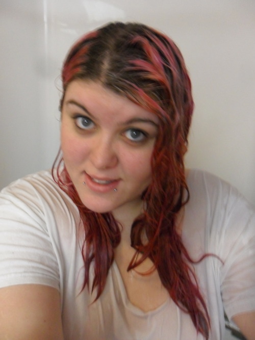 kittenwantscream:  Awkward as hell looking but I had a request for wet tshirt pics! Soooo here you are :D I don’t have any tight white shirts, I just have some baggyish ones, because I use them for cleaning, lounging, or dying my hair haha, I think