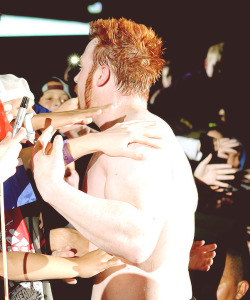 So many random hands all over Sheamus! Lucky