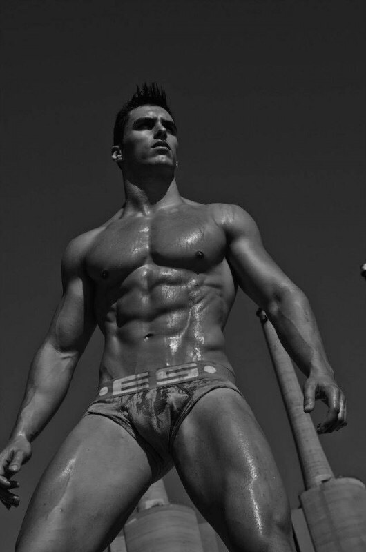 the-bulge-project:Iván Serrano López by Miguel Anxo