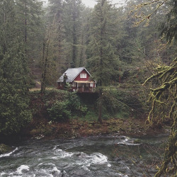 bluepueblo:  River House, Portland, Oregon