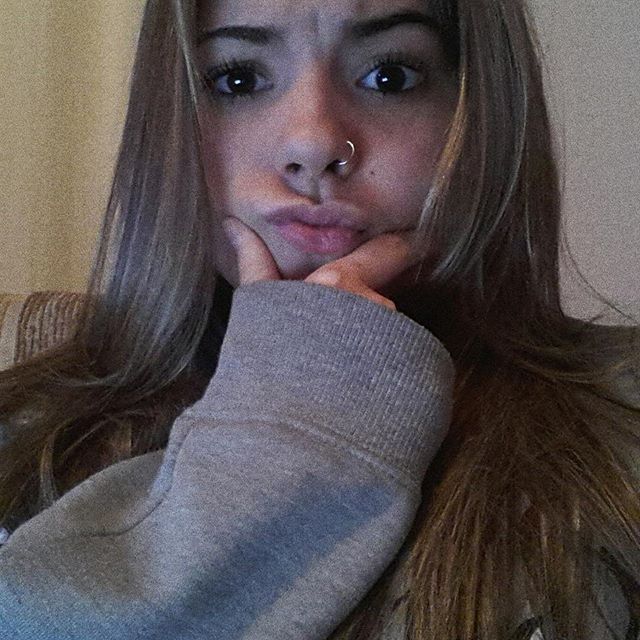 Ela é mulher com marra de menina