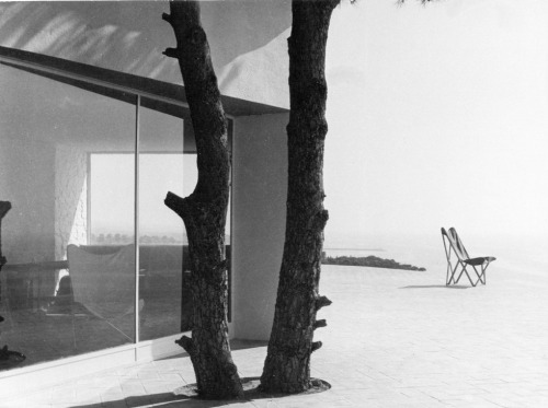 dentrodelabuhardi:  Casa Ugalde. J. A. Coderch. 1952.