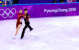 illyria-and-her-pet:Favorite Tessa Virtue and Scott Moir Step Sequences (Part 1/?): Moulin Rouge Cir