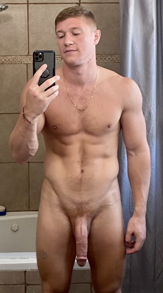 bodytobodycgn:pussyboydean:::*hot young and hung 💥💦👊🏾