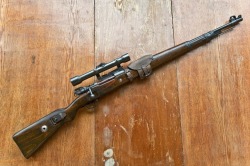 weaponslover:  Mauser K98 Sniper Variant.