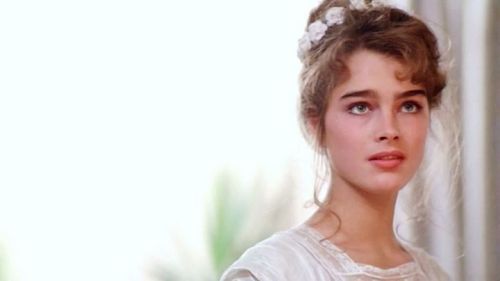 Young brooke shields