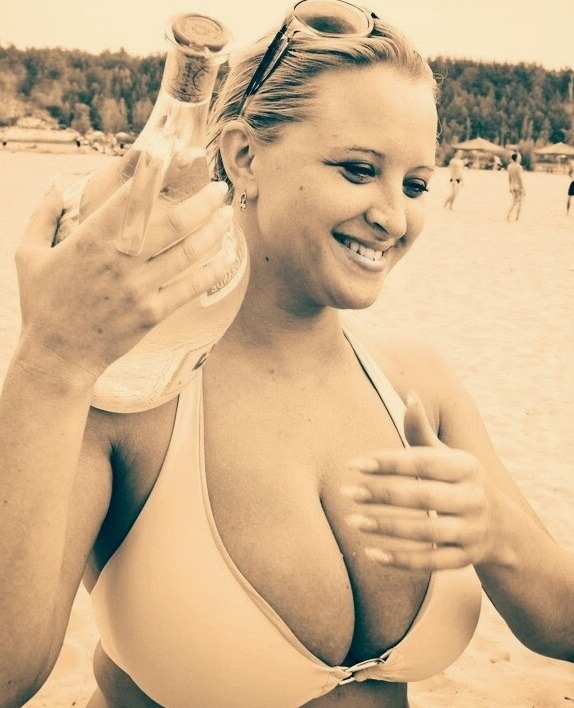 jaiking:  Follow me at http://jaiking.tumblr.com/ You’ll be glad you did.