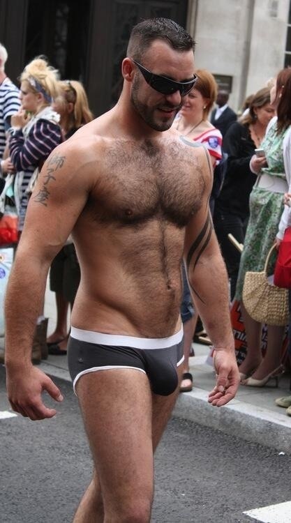 ultimate-men:  FOLLOW ULTIMATE MEN! http://ultimate-men.tumblr.com