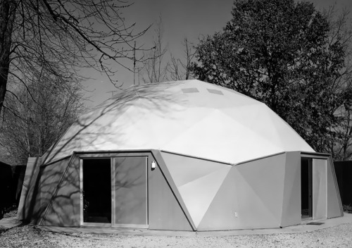 ofhouses:  1007. Buckminster Fuller /// R. Buckminster Fuller and Anne  Hewlett Dome Home /// Carbondale, Illinois, USA /// 1960OfHouses presents: The Show Must Go On, part III.   (Photos: © Phillip Harrington. Source: The Fuller Dome Home Preservation