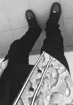 blvck-klass:  b&amp;w fashion/hip hop