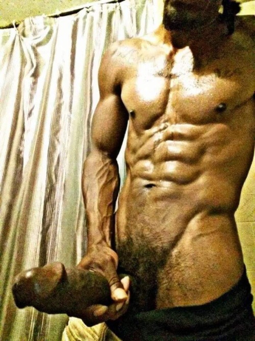 dcnativeson471: thuggy-dicks2:  www.BlackGay69.com - Make A FREE Profile & Find Niggas To