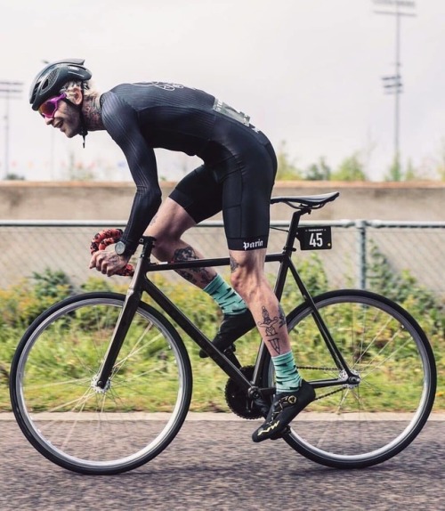 hizokucycles: Reposted from @52mmcollective - “Monday motivational shit includes, getting up and doi