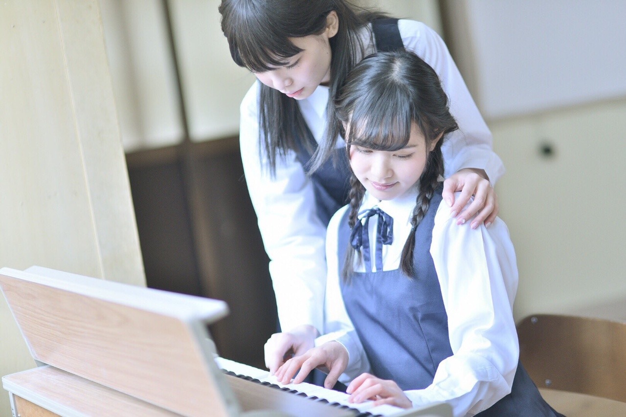 制服 美少女 女子校生 かわいい