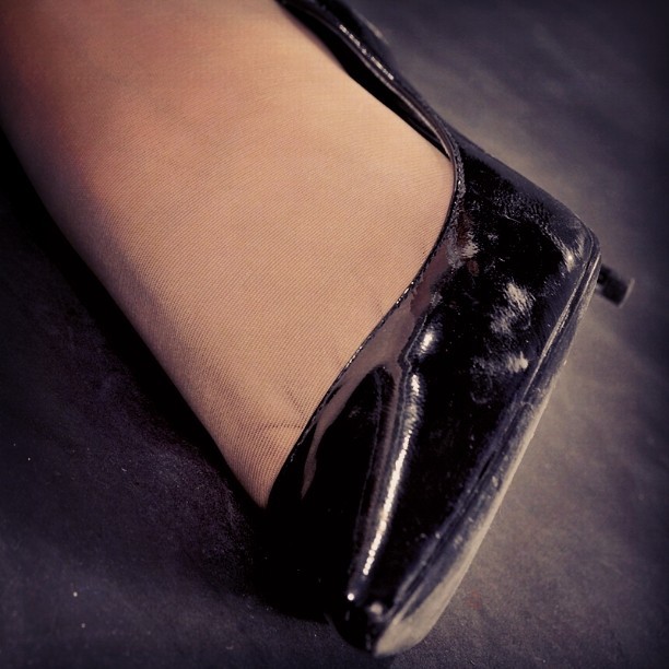 tightswa: #pantyhose #stockings #nylons #feet #heels