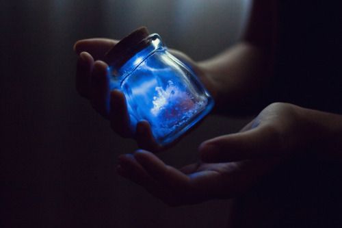 mal-grohiik:  Day two hundred and sixty eight | Fantasy. (by bbabyshambles) 
