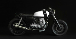 Caferacerpasion:  Wow! Moto Guzzi 750 Cafe Racer By Venier Custom Motorcycles.muy