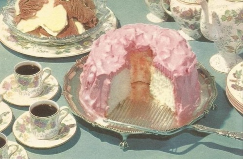 fuckyeahvintage-retro:Angel Cake, 1953 (via zaza23)