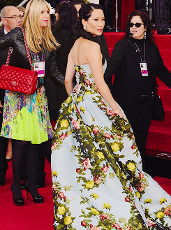    Golden Globes 2013 Favorite DressesLucy Liu in Carolina Herrera   
