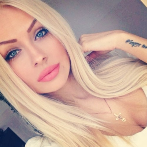 phuqmiishoughze:  Remember honey, I’m you little fuck doll mmm?