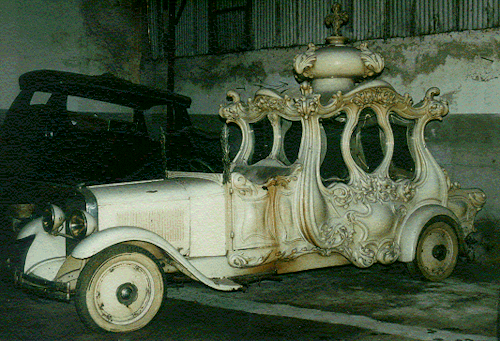 theremina:  1929 Studebaker Children’s Hearse