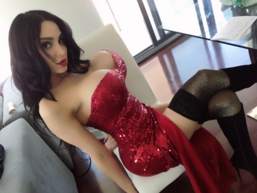 Porn Pics womanaresuperior:  Jessica Rabbit cospaly.