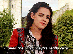 poppytongue:  tasertricks-is-myheart:  I would like to formally apologize for every bad thing I have ever said about you, Kristen.  I LOVE HER 