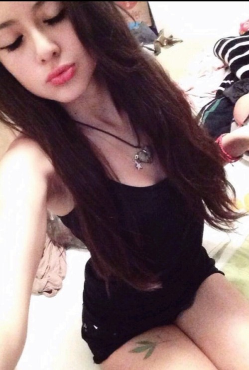 selfieishgirls2 - Them lips tho