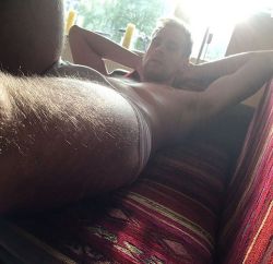 adamasztalos:  Just chilling after a 4 km