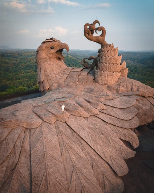 sixpenceee:This is Jadayupara, the largest avian sculpture in the world. It has a 150 foot (46m) win
