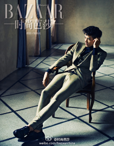 Kris (Wu Yifan) poses for October issue of