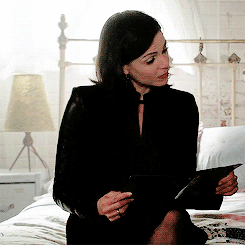 outlawqueener:onceuponmyobsession:joym13:Her face in the last gif says “Shit, this kid is just like 