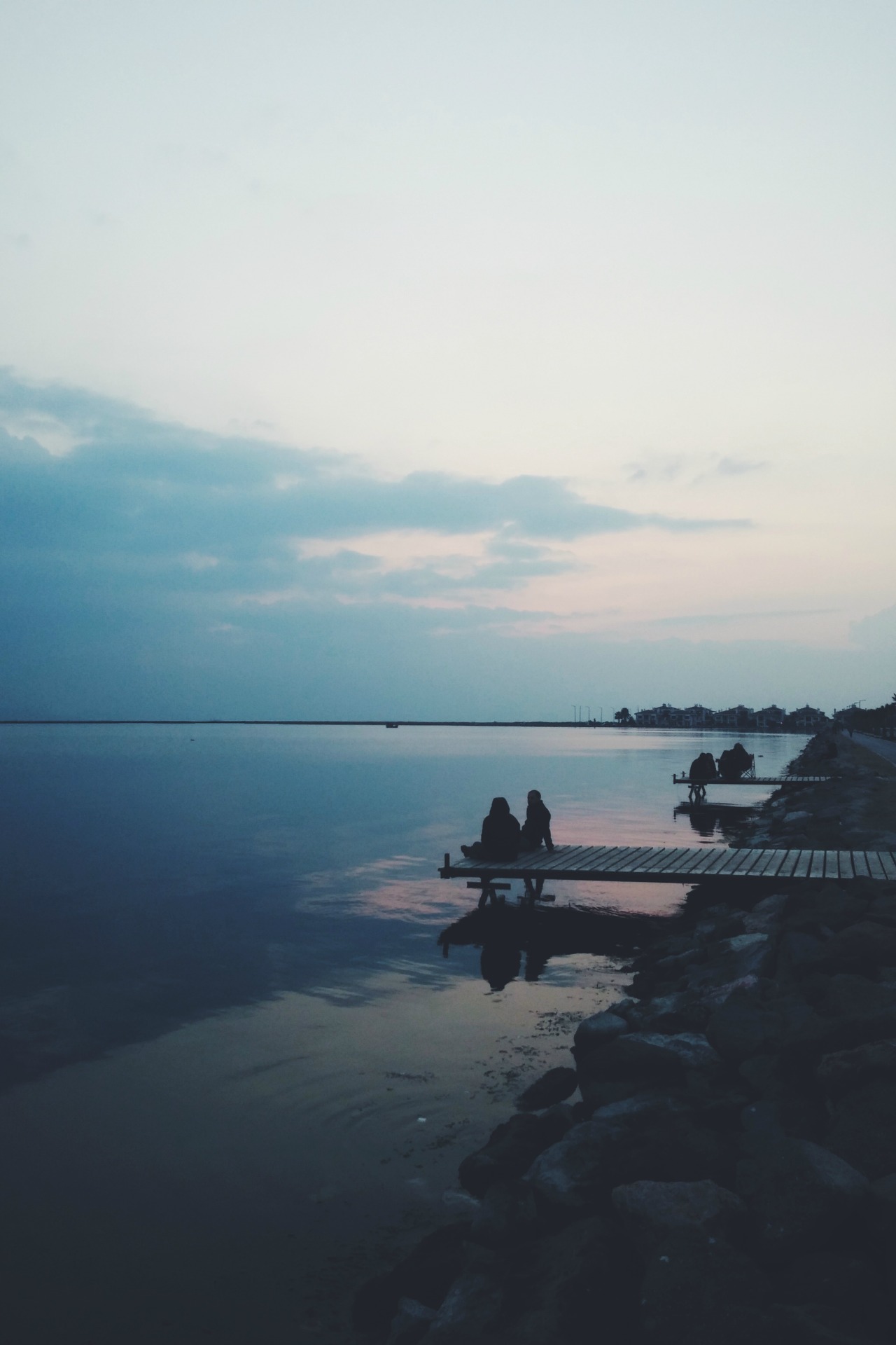 expressions-of-nature:  Seashore by Suat KaygısızIzmir, Turkey