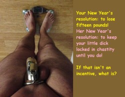 fisterfanman:  chastitybeach:  Happy New Year’s, everyone!   The proper way to give your man incentives if you wanta man in shape, the house cleaned, the laundry done, the car washed  👍👍💥