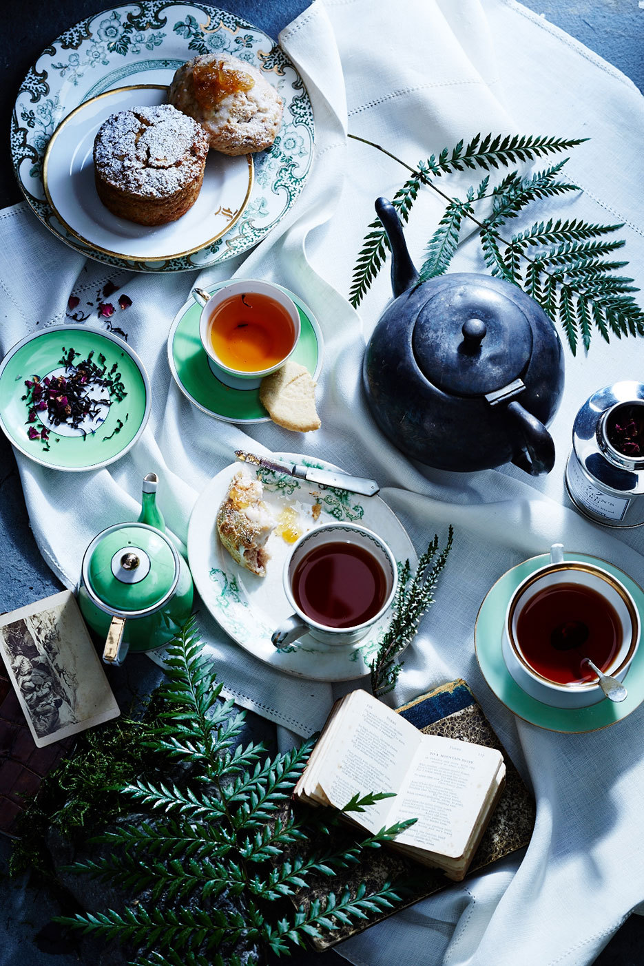 vacilandoelmundo:This Tea Rituals Around the World slideshow at Condé Nast Traveler