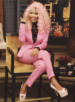 thatpeskyfeminist:  avocadh0e:  is-a-dangerous-angel:  grasstomyknees:  strangeasanjles:  Perfect outfit.  femme ppwer suit ftw  hnnnnnng i cant stand people who shit on the minaj. like have you HEARD super bass?  :3 so cute  She looks AMAZING!!