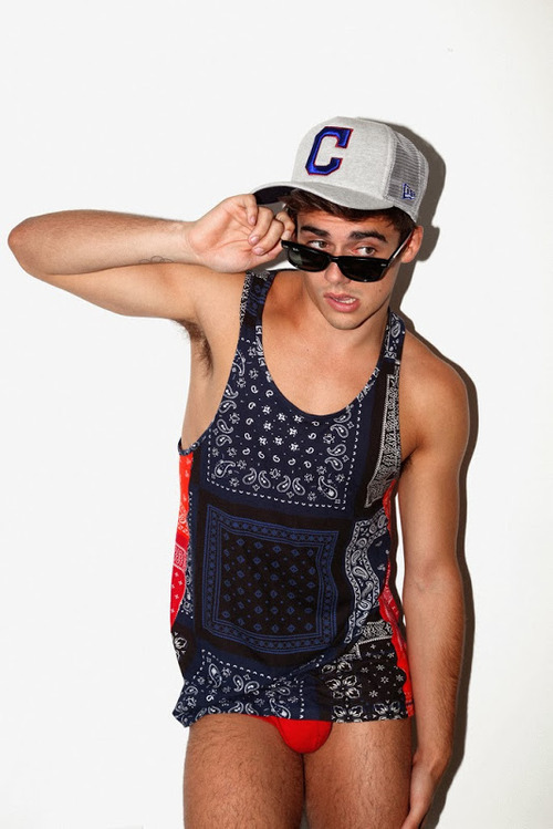amazingmalenudity:  Chris Mears 