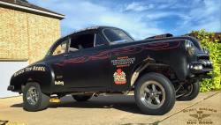 hotrodzandpinups:  rebelrouserhotrods:  Ready for the daily Dallas commute 🏁Our ‘49 Chevy … #rebelrouserhotrods #BackyardKustomzCC #blacktoprebel #hotrod #texas #InstaDFW #kustomkulture #oldcar #builtnotbought #kustom #hamb #horsepower #redboneshotrodshop