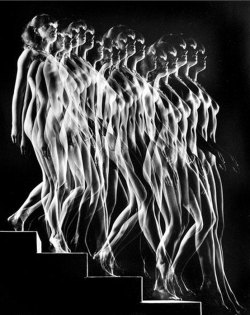 Last-Picture-Show:gjon Mili, Nude Descending A Staircase (After Marcel Duchcamp’s