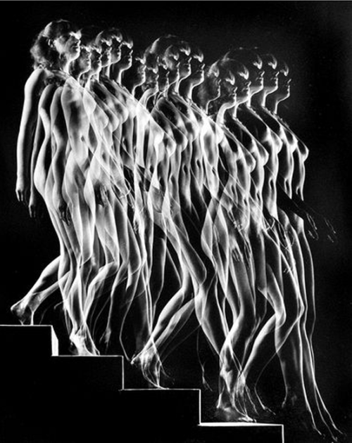 last-picture-show:Gjon Mili, Nude Descending a Staircase (After Marcel Duchcamp’s Nude Descending a Staircase), 1949