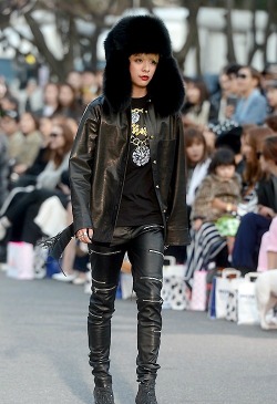 foreverseoulbiased:amber liu // seoul fashion week 