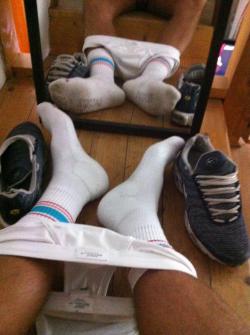 luvsoxs:  nike tns, lacoste sox, pants down, mmm