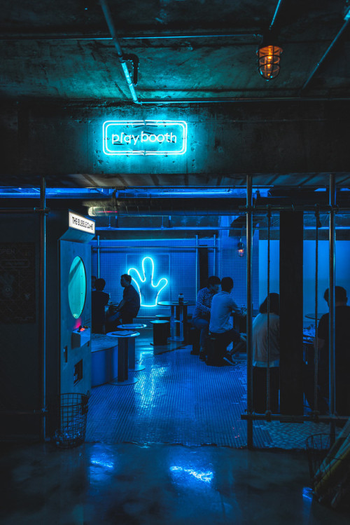 Neon blue at The Booth, Gwanghwamun.