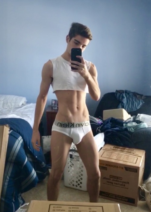 cheeky-twinks:  Am I a model yet??