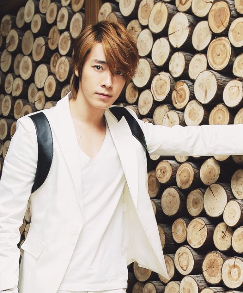 day 76 of waiting for lee donghae