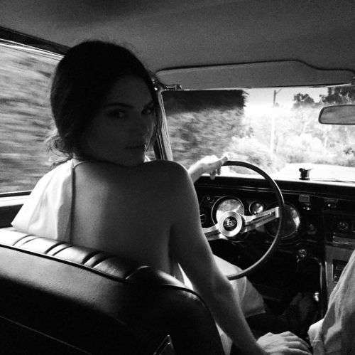 allthingskendall:Lauren: Kenny, Take a left up here…my uber driver for the night.